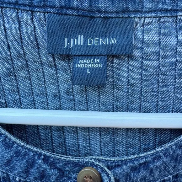 J. Jill Blue Denim Shirt - Picture 4 of 4